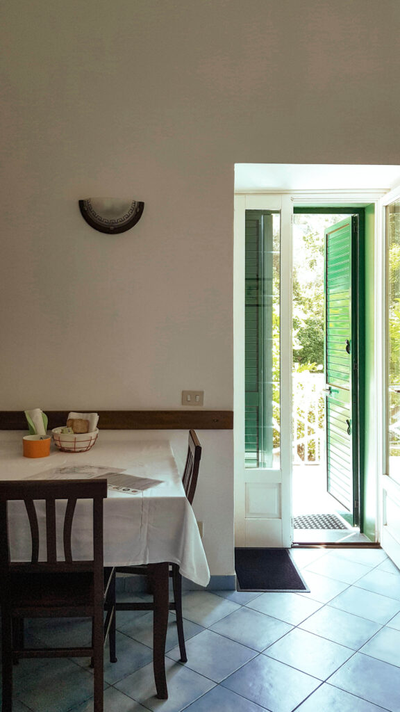 20240608_115703 ridotta2 cucina ingresso galatea